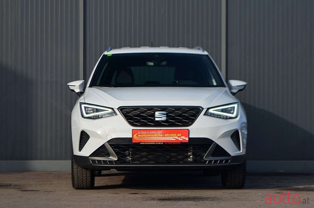 2023' SEAT Arona photo #1