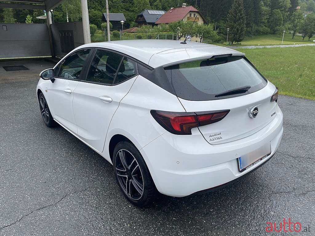 2019' Opel Astra photo #5
