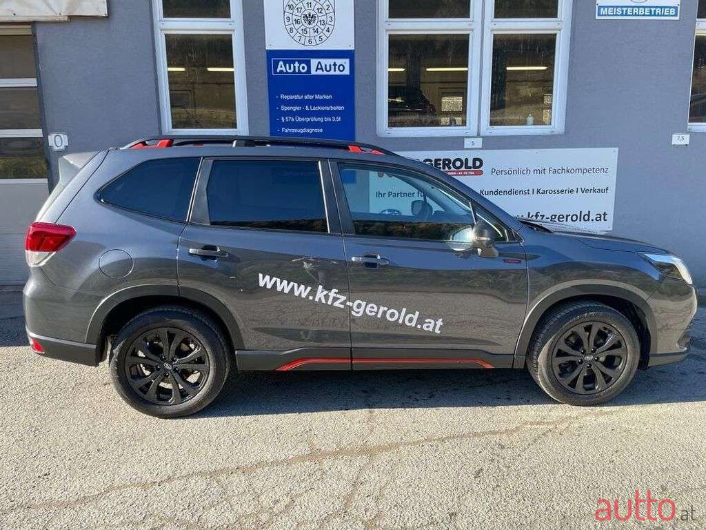 2023' Subaru Forester photo #4