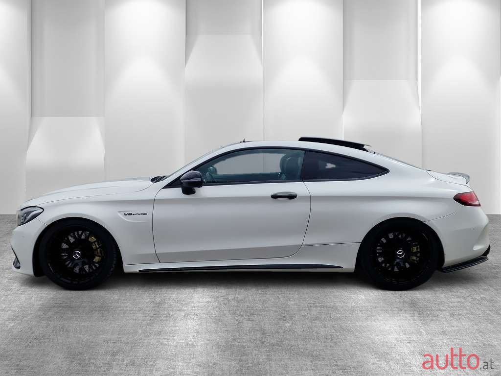 2017' Mercedes-Benz C-Klasse photo #3