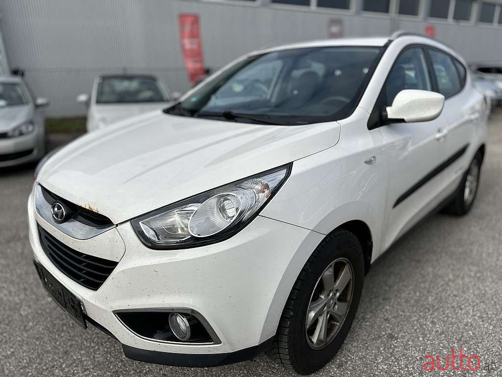 2011' Hyundai ix35 photo #1