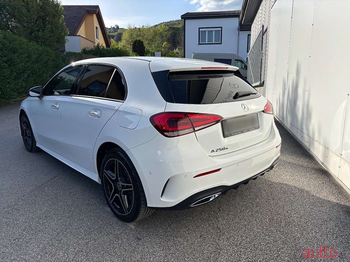 2022' Mercedes-Benz A-Klasse photo #5