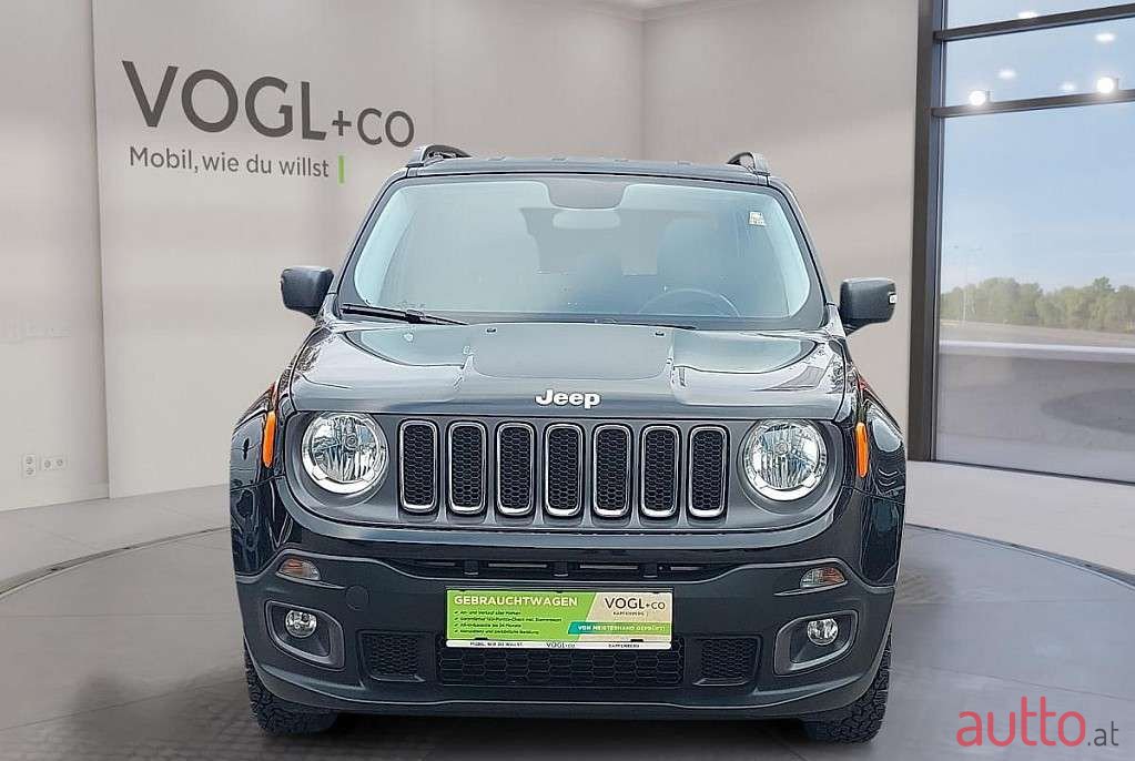 2018' Jeep Renegade photo #6