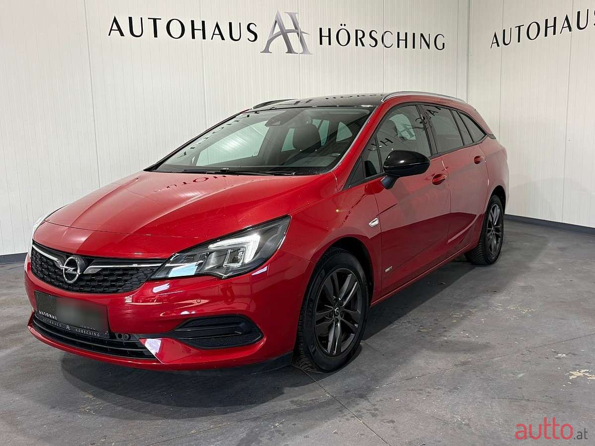 2022' Opel Astra photo #3