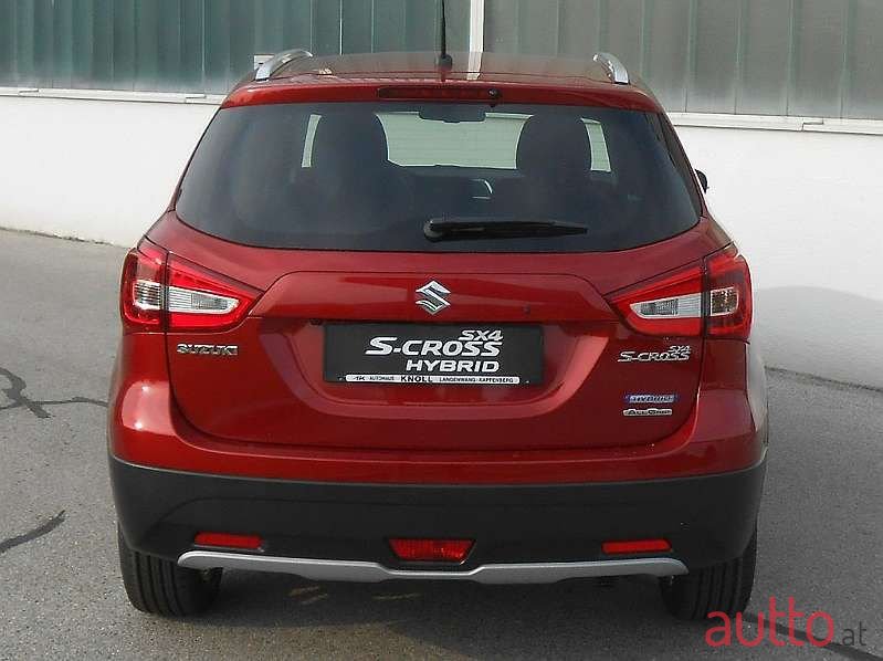 2021' Suzuki SX4 photo #3
