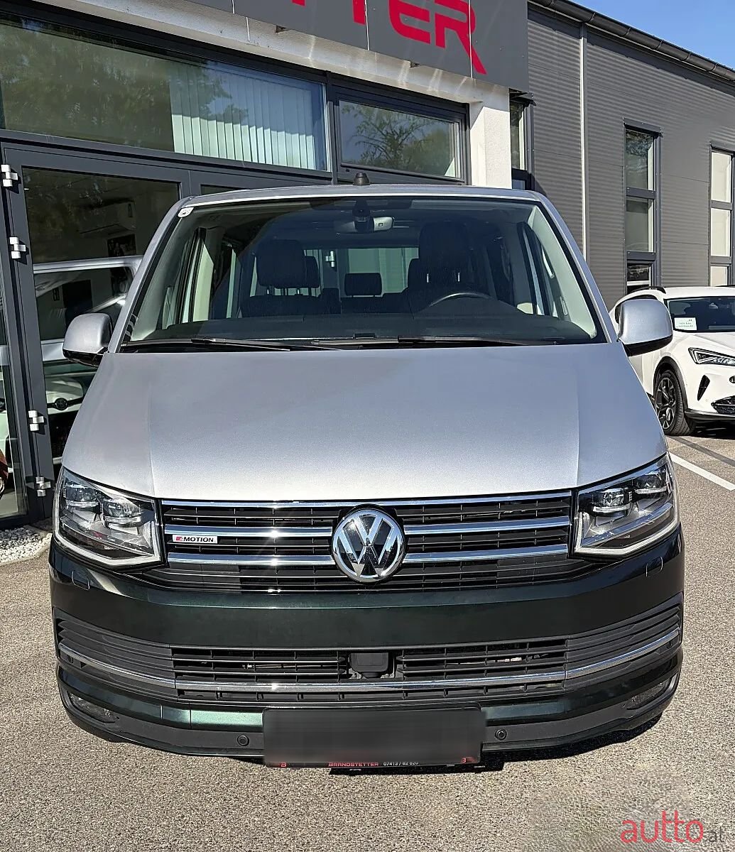 2018' Volkswagen Multivan photo #2