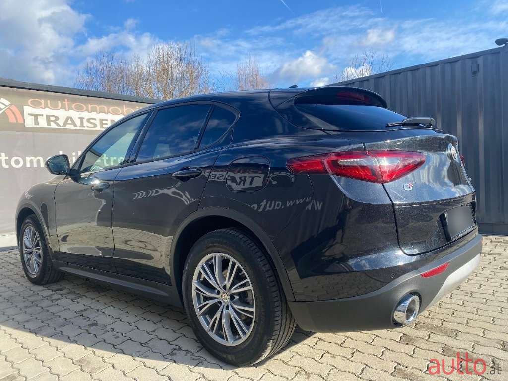 2020' Alfa Romeo Stelvio photo #6
