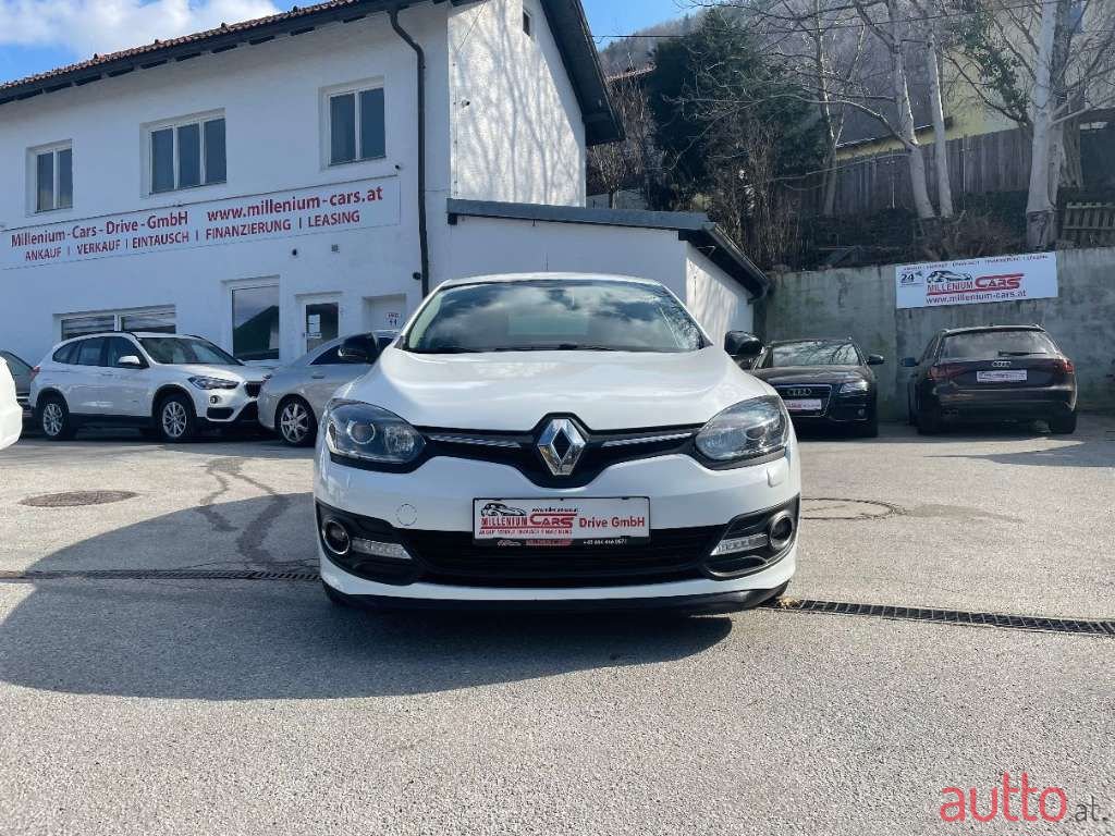 2015' Renault Megane photo #3