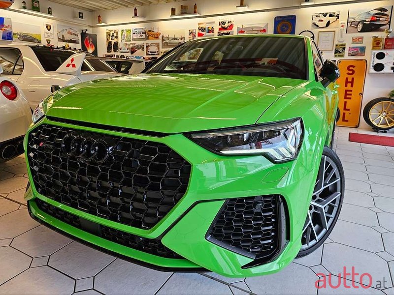 2020' Audi Q3 photo #3