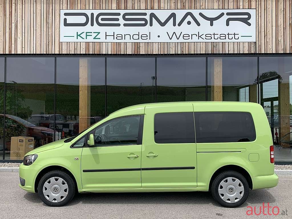 2011' Volkswagen Caddy photo #2