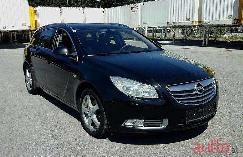 2013' Opel Insignia photo #1