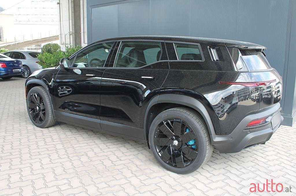 2023' Fisker Ocean photo #3