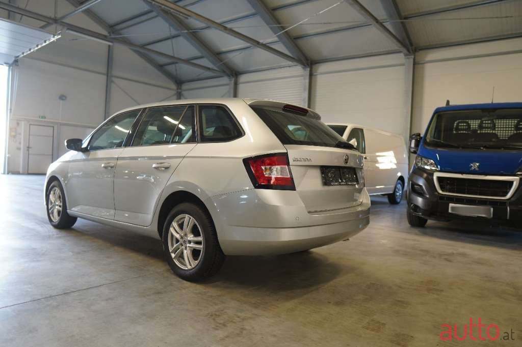 2017' Skoda Fabia photo #2