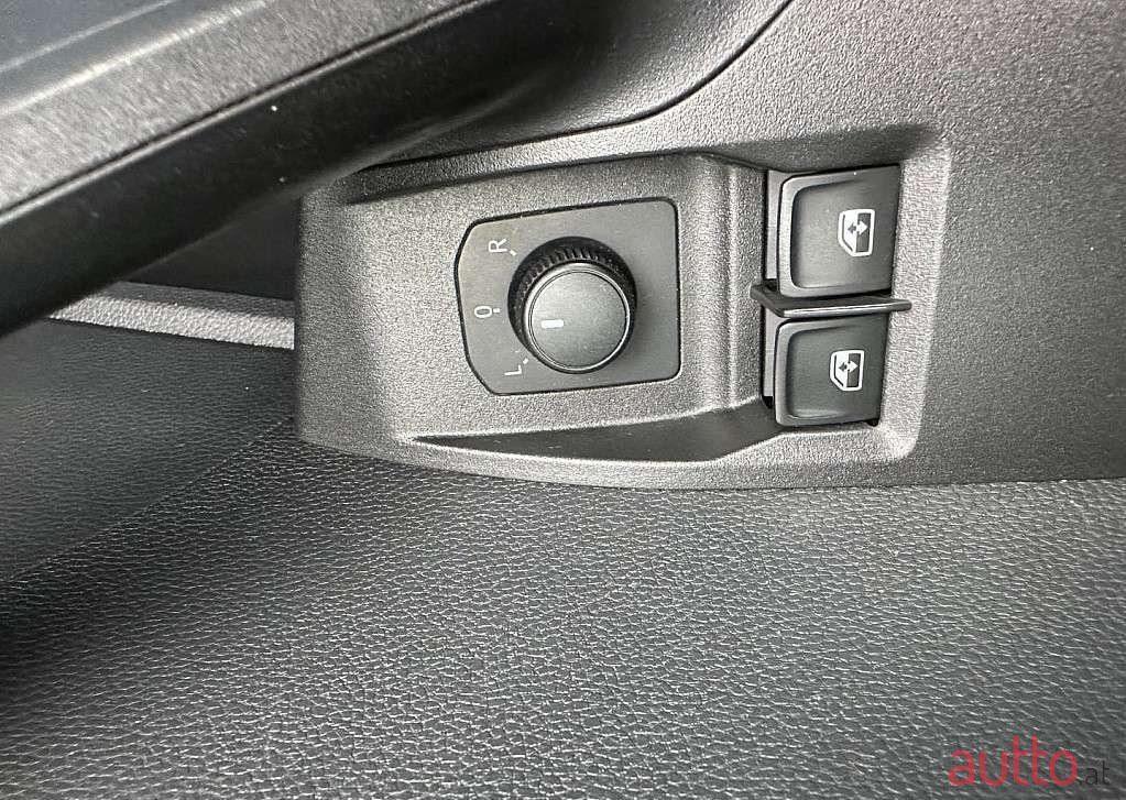 2018' SEAT Ibiza photo #5