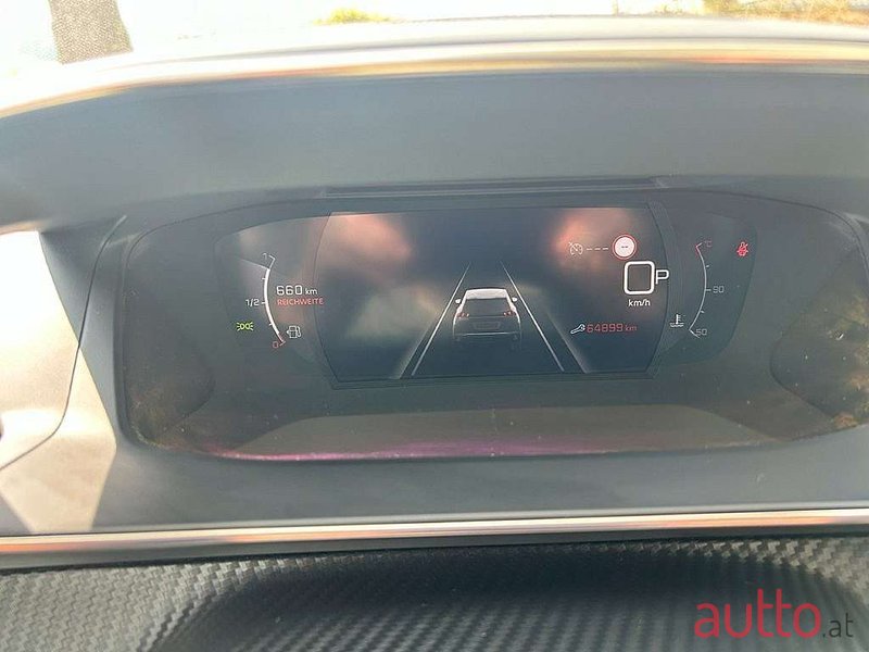 2022' Peugeot 2008 photo #3