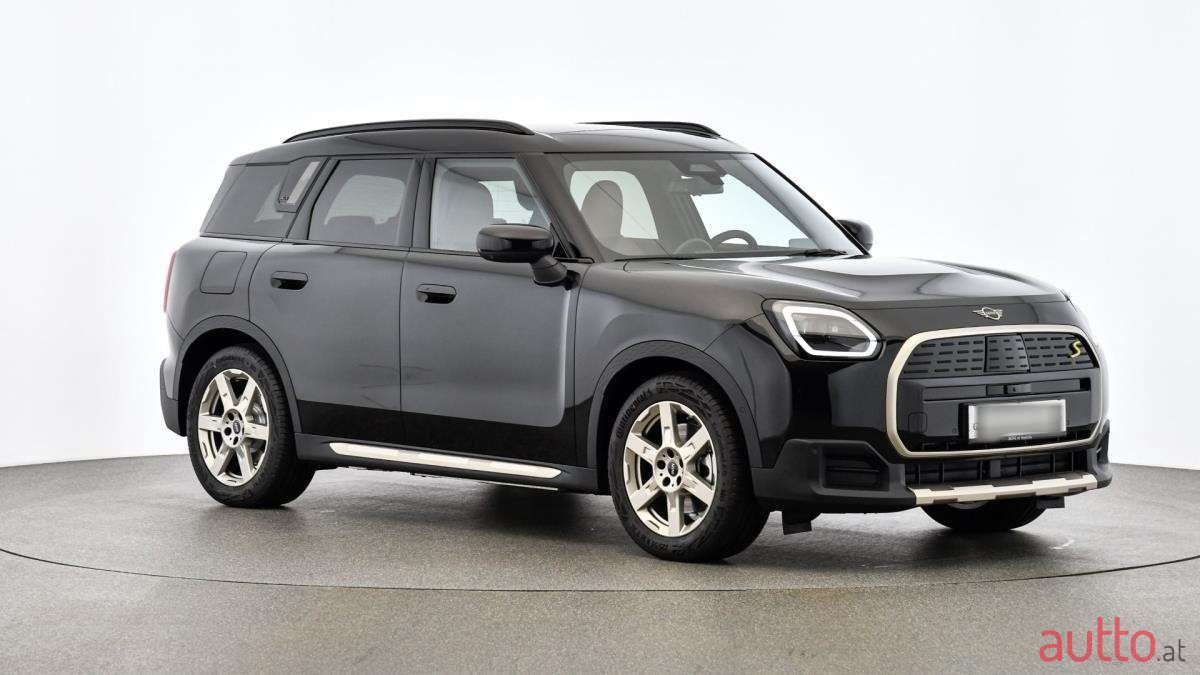 2024' MINI Countryman photo #2