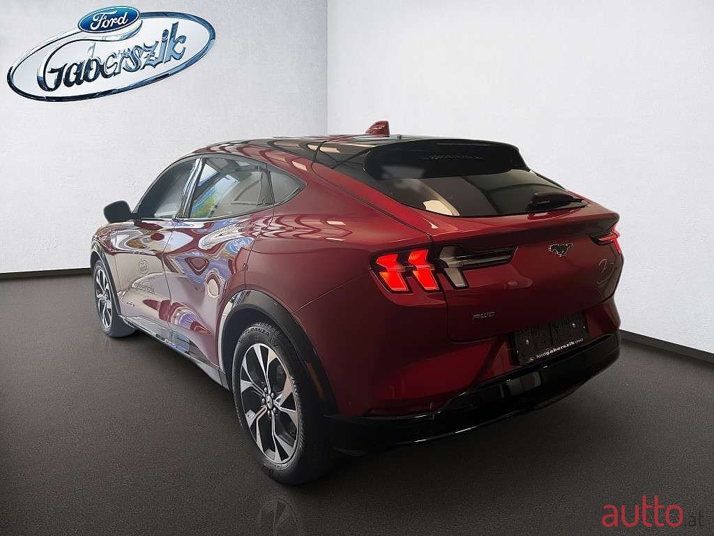 2023' Ford Mustang Mach-E photo #3