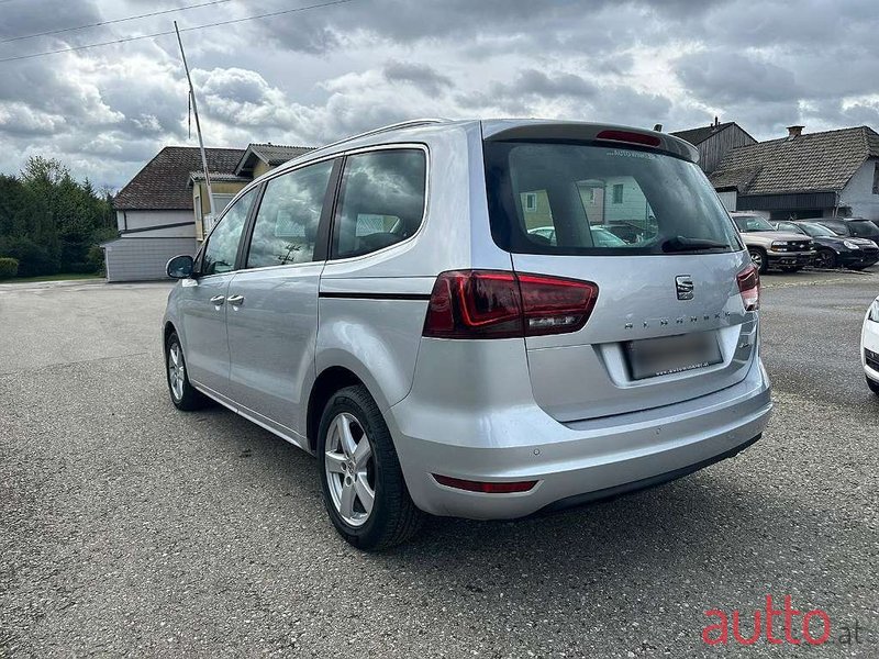 2015' SEAT Alhambra photo #5