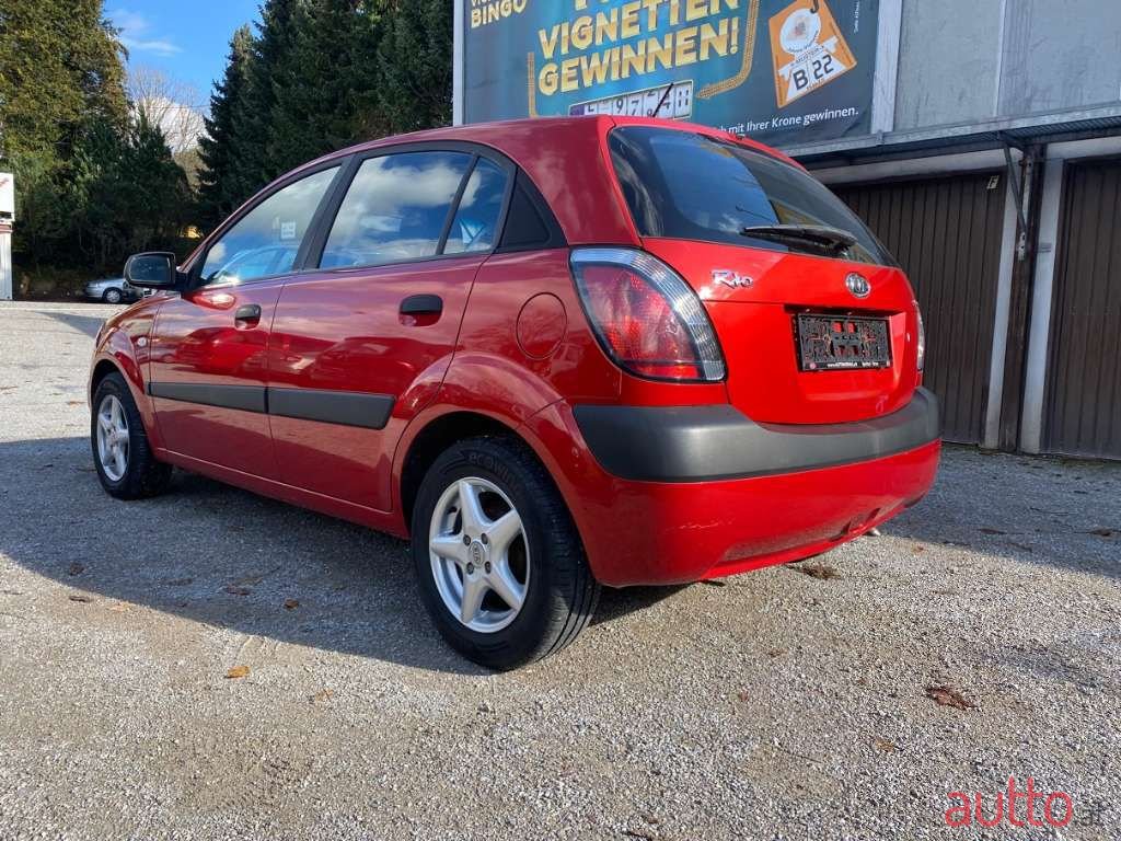 2009' Kia Rio photo #4
