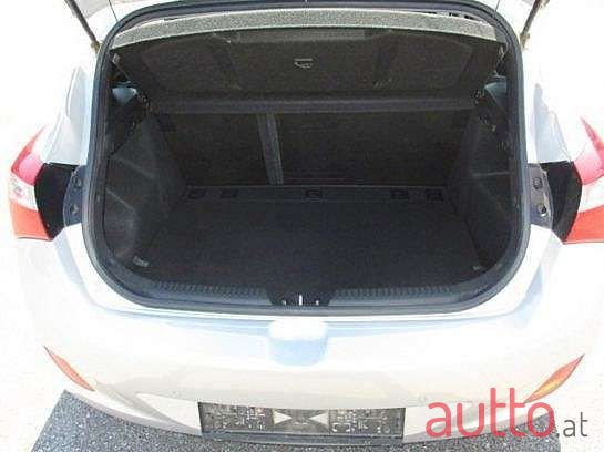 2015' Hyundai i30 photo #3