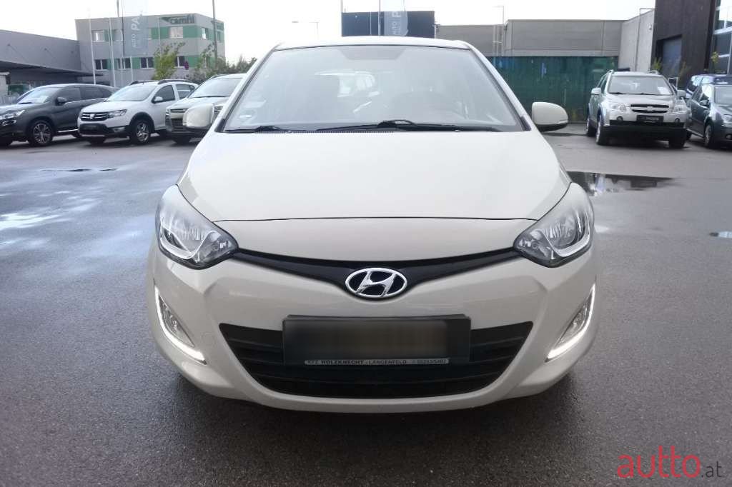 2014' Hyundai i20 photo #4