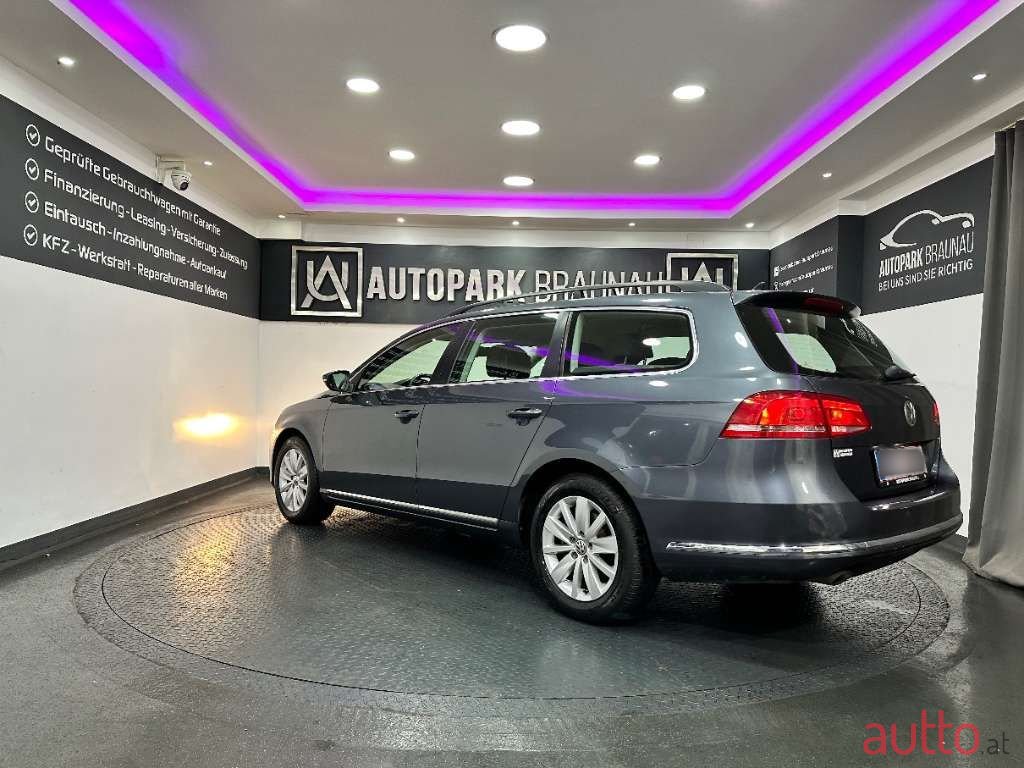 2012' Volkswagen Passat photo #4