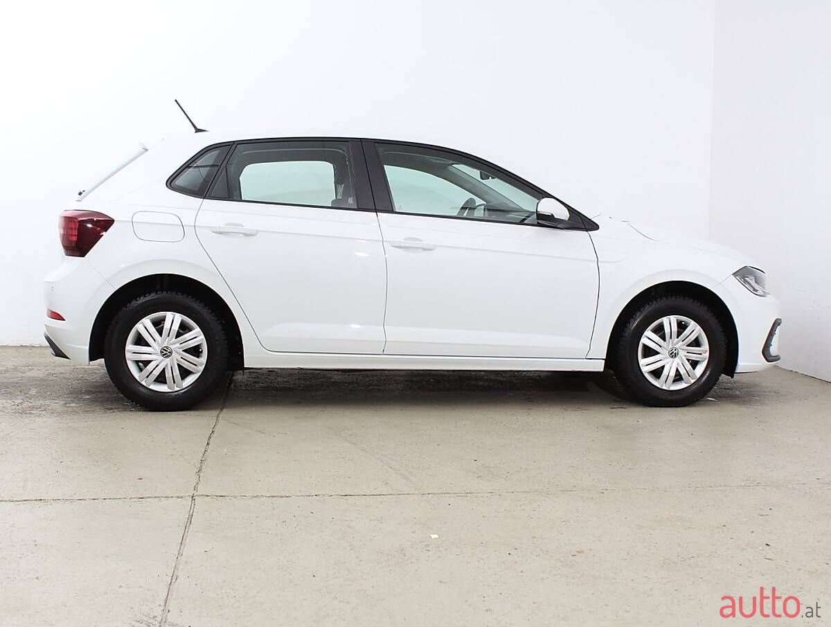 2023' Volkswagen Polo photo #4