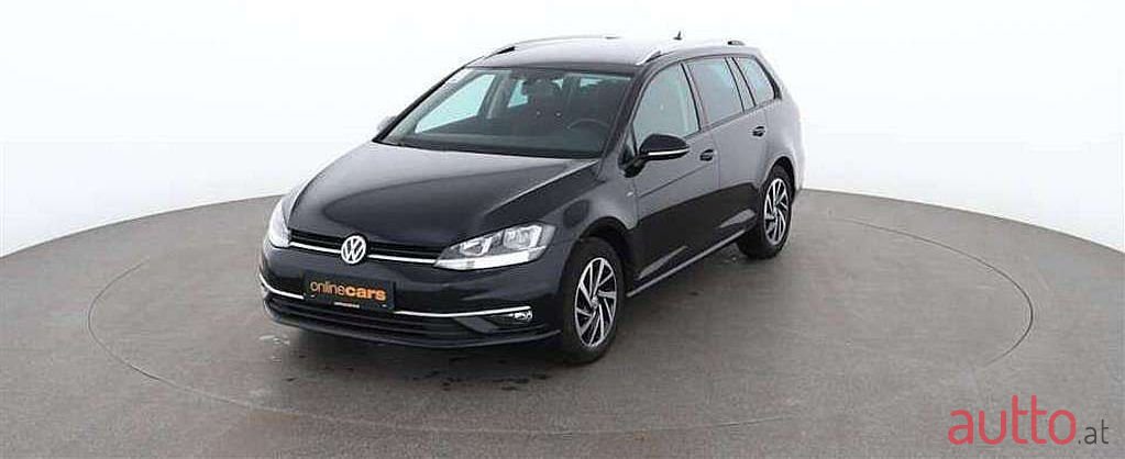 2018' Volkswagen Golf photo #1