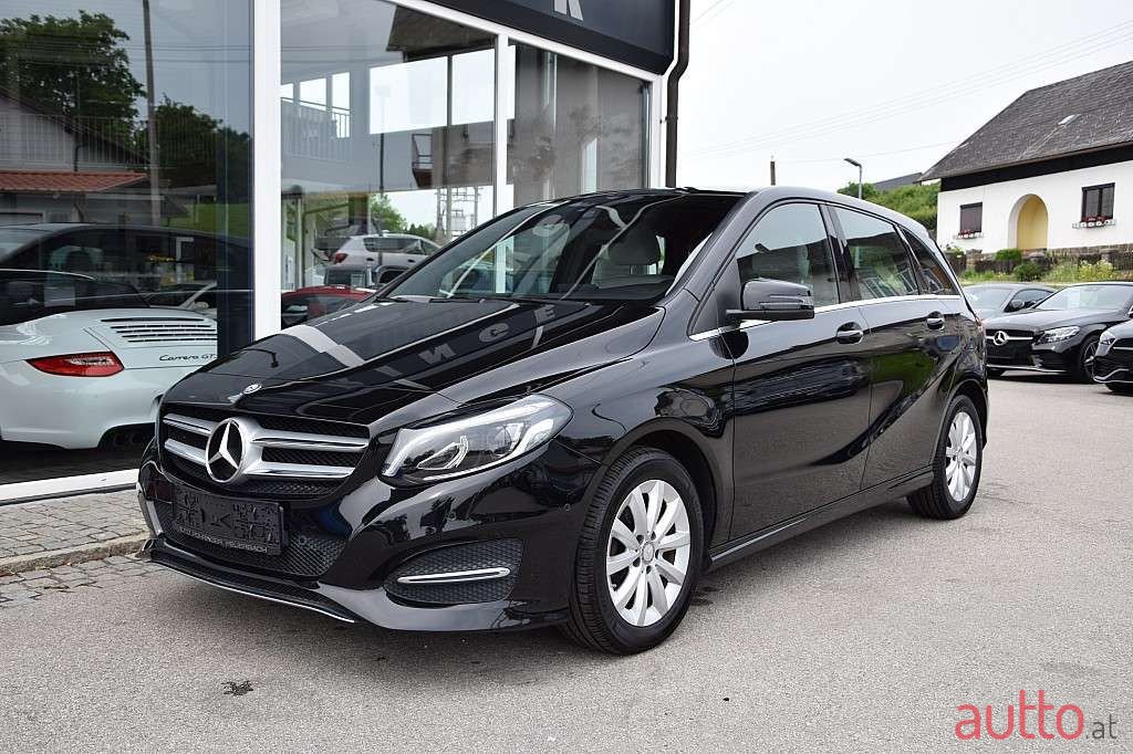 2017' Mercedes-Benz B-Klasse photo #2