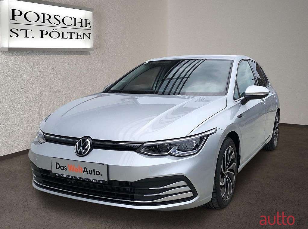 2021' Volkswagen Golf photo #1