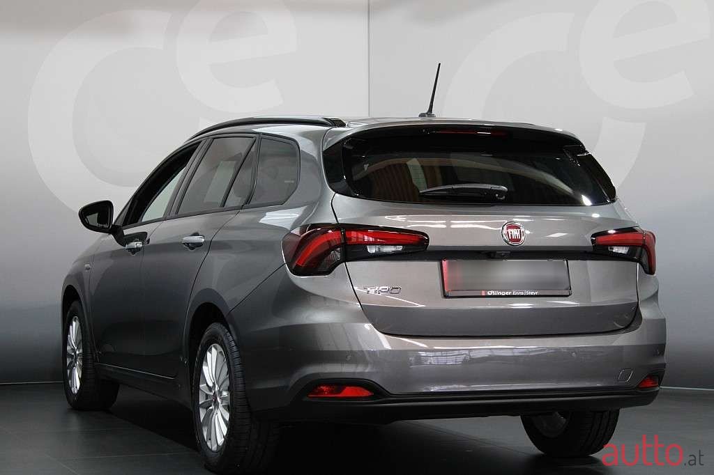 2022' Fiat Tipo photo #3