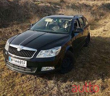 2009' Skoda Octavia photo #1