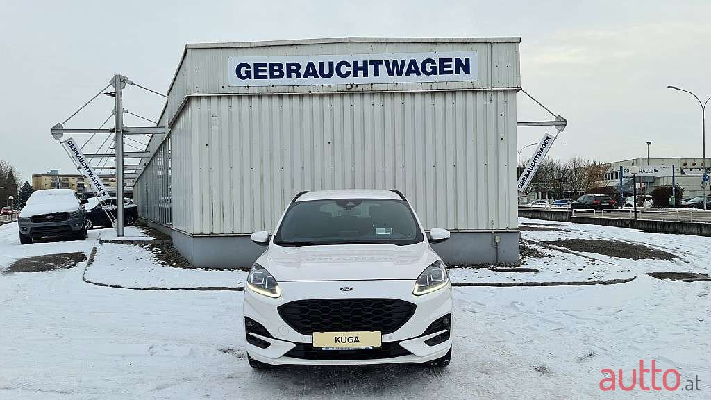 2022' Ford Kuga photo #1