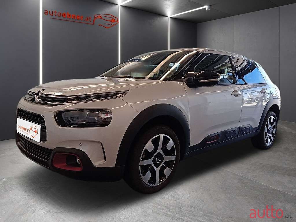 2018' Citroen C4 Cactus photo #1