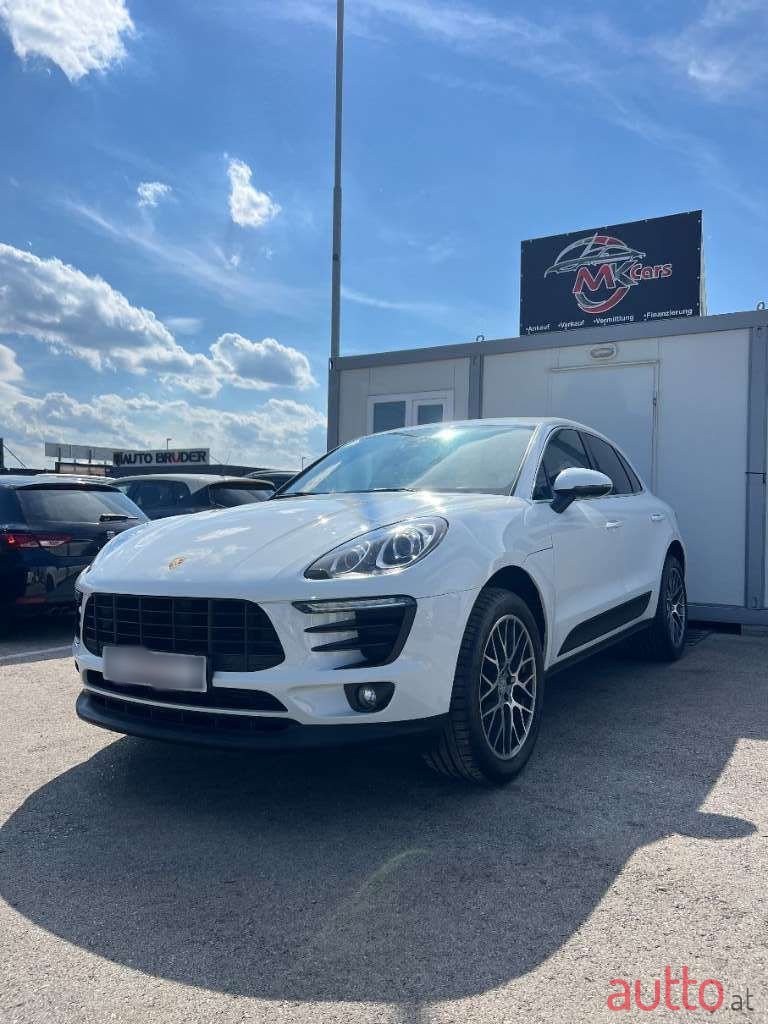 2016' Porsche Macan photo #3