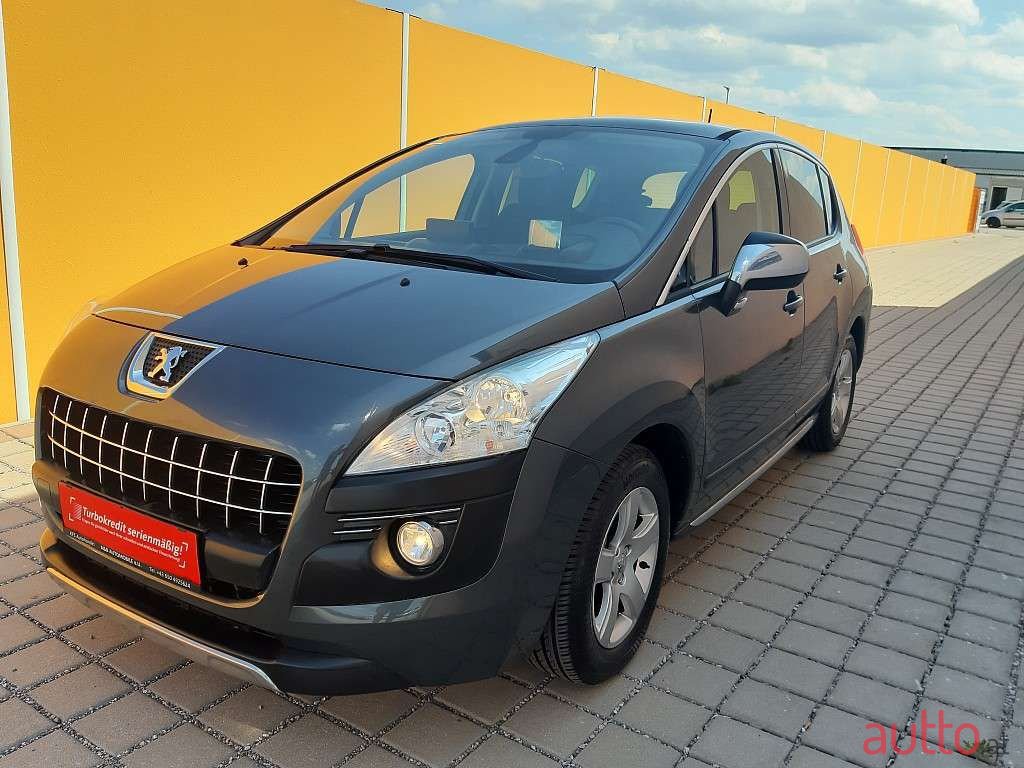 2011' Peugeot 3008 photo #1