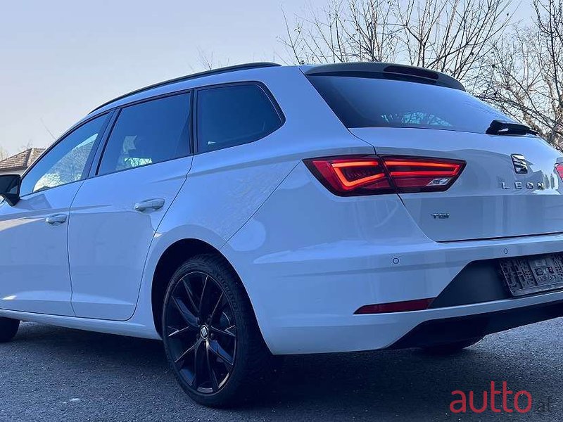 2020' SEAT Leon photo #5