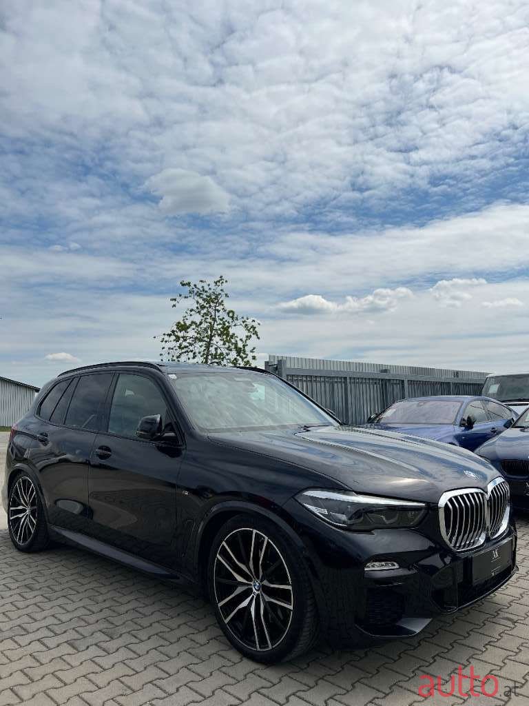 2019' BMW X5 photo #3