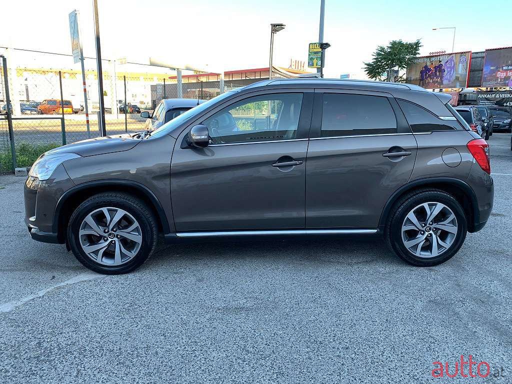 2012' Citroen C4 Aircross photo #2