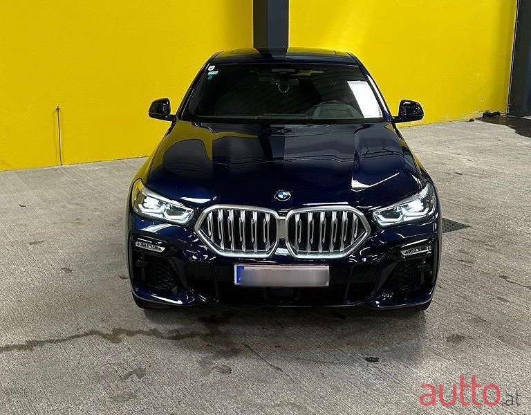 2020' BMW X6 photo #5