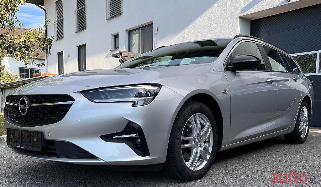 2021' Opel Insignia photo #1