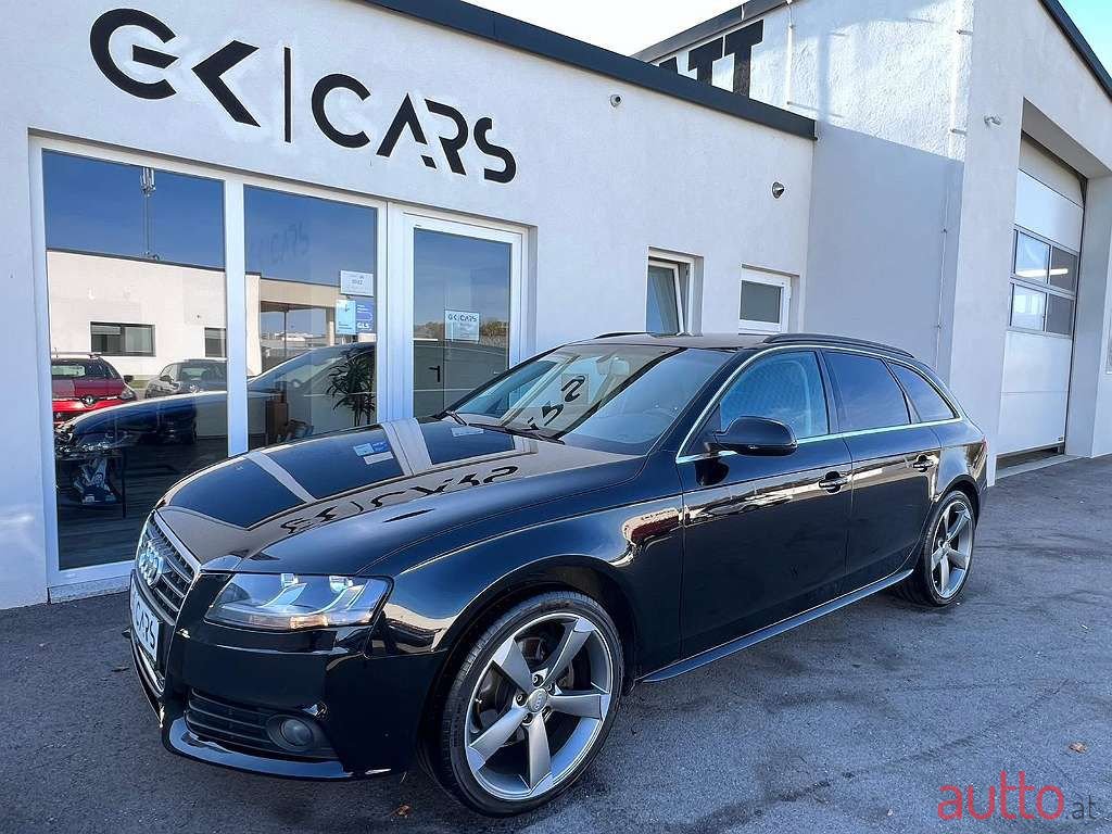 2011' Audi A4 photo #1