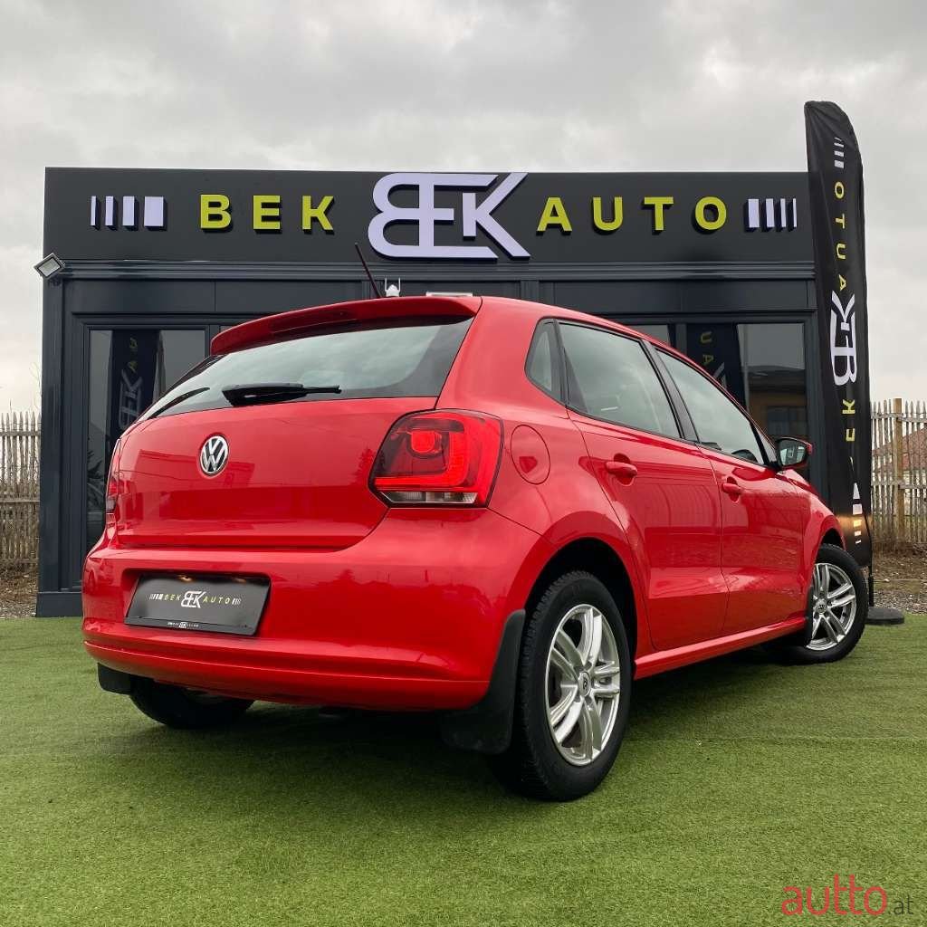 2013' Volkswagen Polo photo #6