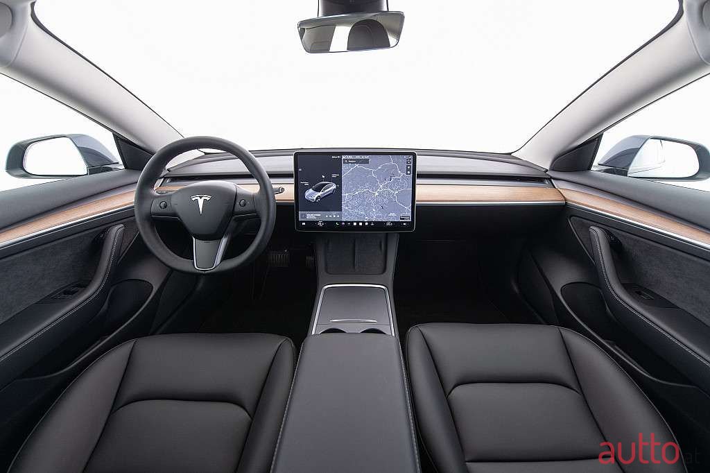 2022' Tesla Model 3 photo #4