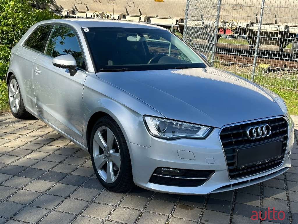 2012' Audi A3 photo #2