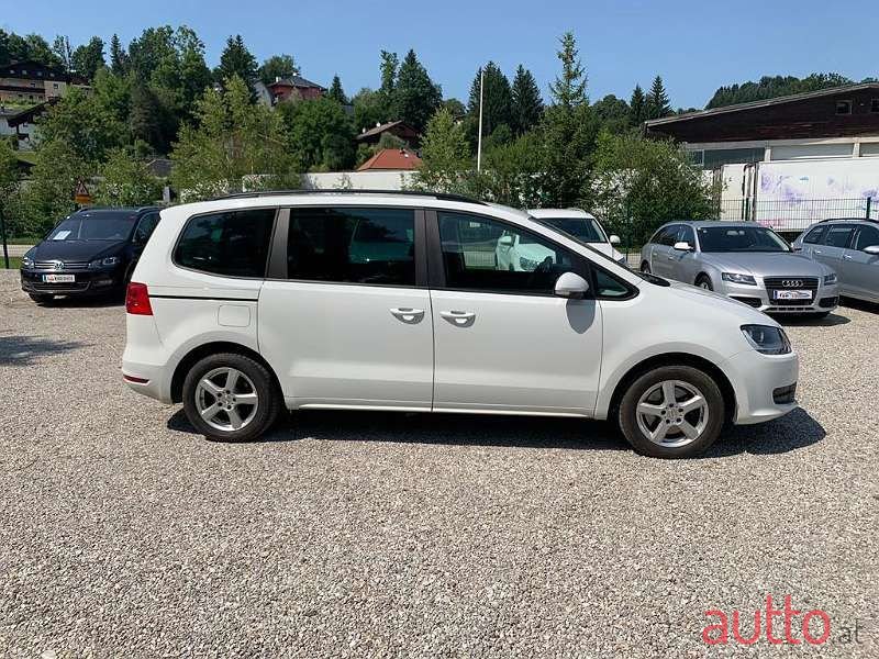 2014' Volkswagen Sharan photo #4