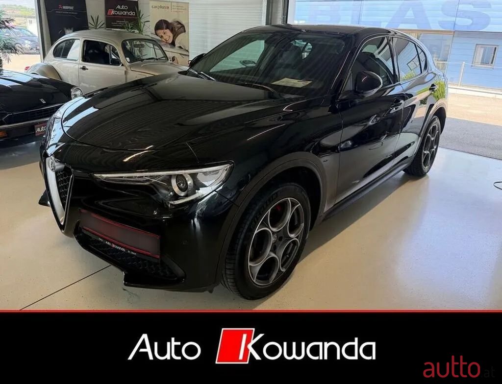 2018' Alfa Romeo Stelvio photo #2