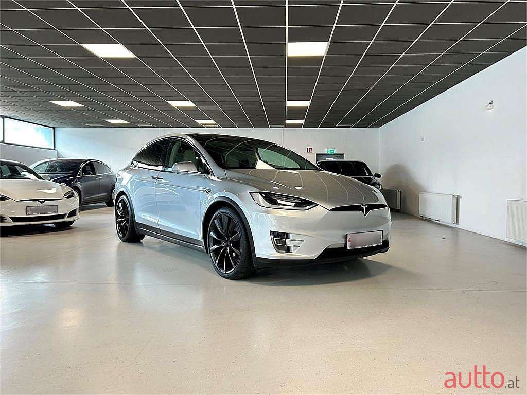 2017' Tesla Model X photo #3