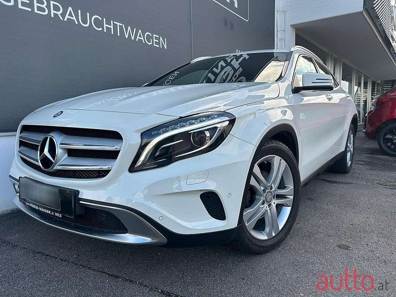 2016' Mercedes-Benz Gla-Klasse photo #3