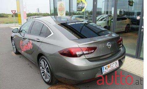 2017' Opel Insignia photo #2